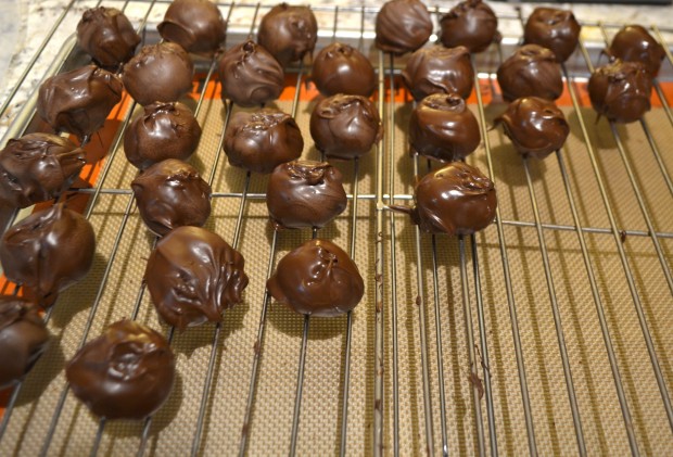 Oreo Cakeballs